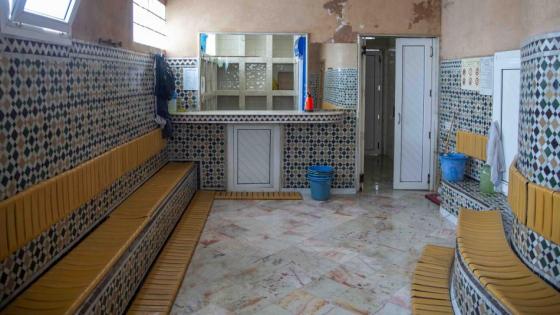 أرباب حمامات بعدد من مدن المملكة يتلقون إشعارات من السلطات العمومية تسمح بفتح الحمامات يوميا طيلة أيام الأسبوع خلال شهر رمضان