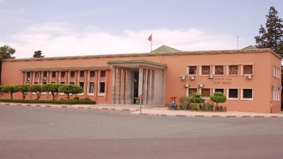 مراكش .. الوكيل العام يطعن في قرار نقيب المحامين حول تعميم توزيع ملفات نزع الملكية