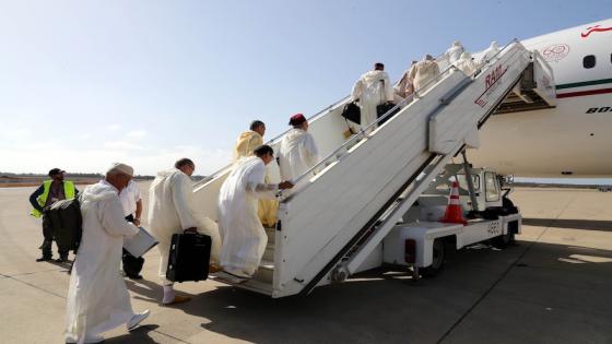 Les pèlerins de la délégation officielle ont quitté, lundi (05/08/2019) l'aéroport de Rabat-Salé à destination des Lieux saints de l'Islam pour accomplir les rites du Hajj en du ministre des Habous et des Affaires islamiques, Monsieur Ahmed Toufiq et du wali de la Région Rabat-Salé-Kénitra, Monsieur Mohamed Yacoubi.