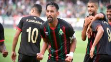 الكونفدرالية .. الجيش الملكي في مواجهة اتحاد العاصمة الجزائري