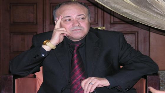 وفاة الإعلامي المغربي عمر سليم