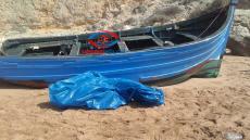 حصري بالفيديو والصور : قارب مشبوه يثير استنفارا أمنيا بآسفي..واش القضية فيها تهريب الحشيش ولا الهجرة السرية؟