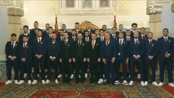 عاجل: جلالة الملك يوشح وليد الركراكي وفوزي لقجع بوسام “قائد” وبونو ورفاقه ب”ضابط”