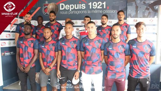 بالصوت والصورة :أولمبيك أسفي لكرة القدم يقدم اللاعبين الجدد الذين عززوا كتيبة القرش المسفيوي