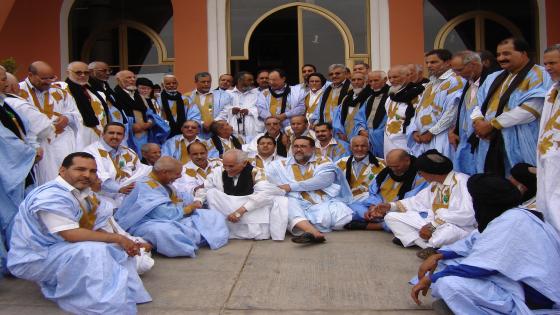 شيوخ قبائل الصحراء يستنكرون ابتزاز المغرب عبر قضية الصحراء المغربية