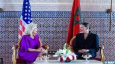 صاحبة السمو الملكي الأميرة للا حسناء السيدة الأولى للولايات المتحدة الأمريكية جيل بايدن زوجة الرئيس الأمريكي، وسمير كودار رئيس المجلس الجهوي في مقدمي المرحبين بها