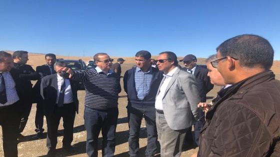 بالصور من شيشاوة…عبد القادر اعمارة، وزير التجهيز والنقل واللوجستيك والماء يزور المنطقة المحددة لبناء سد بو العوان