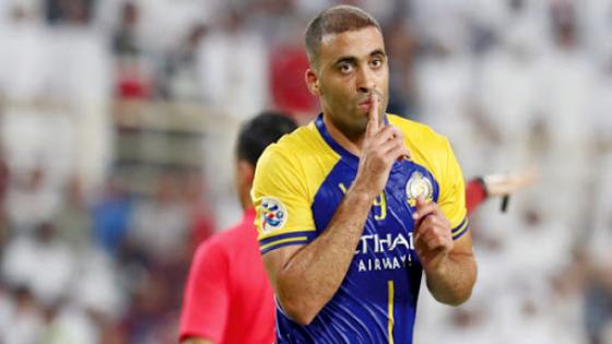 حمد الله منوضها مع النصر…طفا التليفون ومابغاش يلعب والجماهير تطالب برحيله