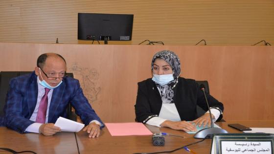 بالصور : انتخاب حنان مبروك رئيسة للمجلس البلدي لمدينة اليوسفية والاستقلاليون يصوتون ضد مرشحة حزبهم
