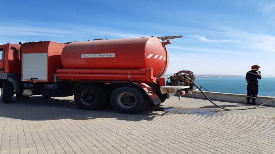 فيديو : مجهولون كيشعلوا العافية في الأشجار والمغروسات اللي كاينة في سيدي بوزيد بآسفي