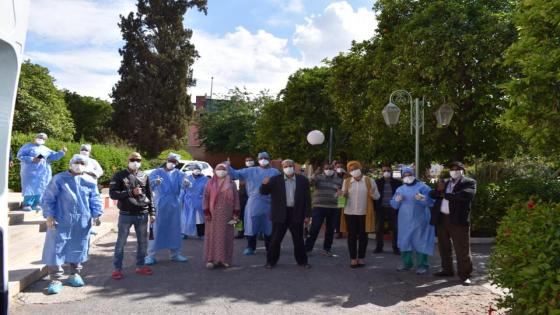 بالصور.. 6 حالات شفاء جديدة من كورونا تغادر المركز الاستشفائي الجامعي محمد السادس بمراكش