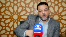 فيديو: كموش يخرج عن صمته…“كاينين شي ناس كيضغطوا عليا باش نمشي للبيع والشرا وقالوا لي بيع وشري مع الأعضاء باش الدورة تدوز هانية”