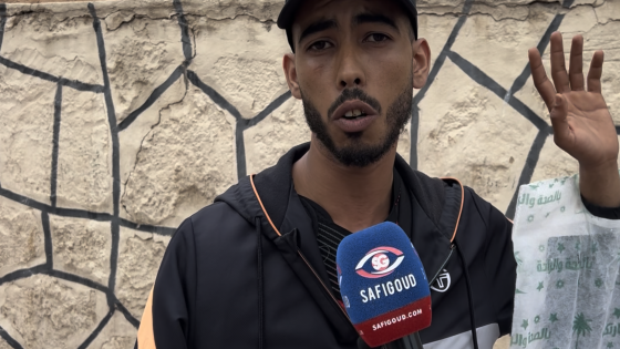 مواطنين انفجروا غضبا على المدير ديال صبيتار آسفي وأطباء”هاد الشي بزاف..واش حقنا ومابغاوش يعطيوه لينا”