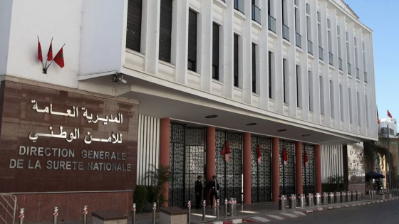 مزاعم «إضرام النار بسيارة للشرطة أثناء شكل احتجاجي بالدار البيضاء».. مديرية الأمن تكشف الحقيقة الكاملة