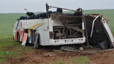 فيديو حصري : انقلاب حافلة بين ثلاثاء بوكَدرة وجمعة اسحيم