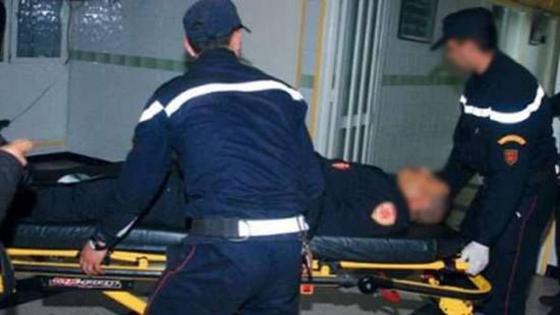 شخص مخمور يرسل شرطيين أثناء مزاولة مهامهما للمستشفى في حالة حرجة
