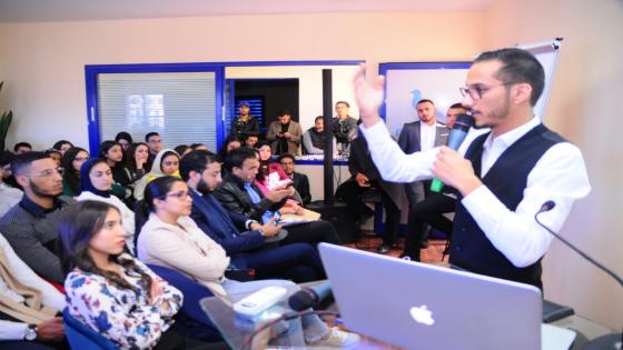 بالصور من مراكش: التجمع الوطني للأحرار يكون أزيد من 150 شابا وشابة في مجال التواصل والتسويق الرقمي