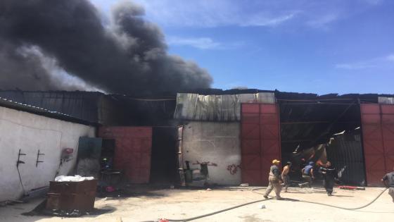 فيديو : النيران تلتهم معملا للمفروشات وشاحنة بسبت جزولة