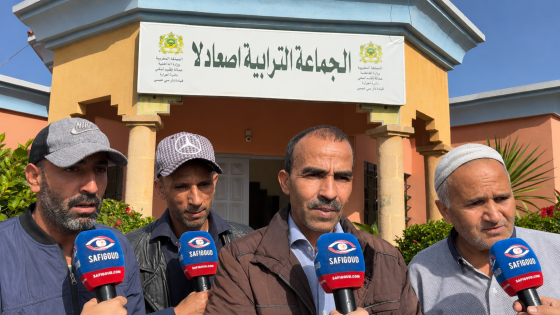 فيديو : قربالة في جماعة اصعادلا.. عودة الرئيس بالنيابة بعد ما خرج من الحبس شعلات العافية وسط المجلس