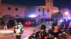 نايضة في مراكش … مقتل مجرم برصاص الأمن وايداع شرطي بالعناية المركزة واصابة 7 رجال أمن آخرين