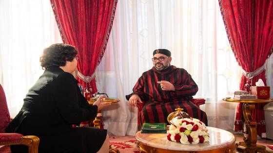 Sa Majesté le Roi Mohammed VI reçoit Mme Latifa Akharbach