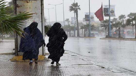 مديرية الأرصاد الجوية..أمطار رعدية في طريقها إلى عدد من المدن المغربية