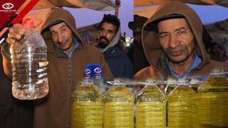 فيديو : با العربي فركع الرمانة..المسكين قهروا الزمان وغلاو عليه الزيت و حلاو ليه غير سراق الزيت