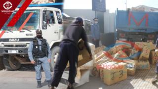 فيديو : أمواج الساحل الشمالي لإقليم آسفي تلفظ رزما من المخدرات