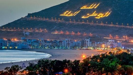 أكادير…كورونا تعيد اغلاق الشواطئ والرخص الاستثنائية للتنقل