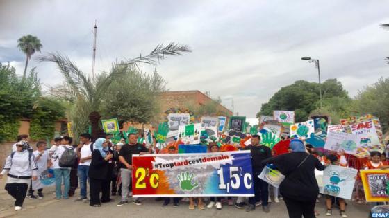 مسيرة من أجل المناخ بمراكش…حينما يأخذ الشباب الكلمة
