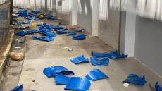 توقيف 30 مشجعا بعد نهاية مقابلة الوداد وطنجة للاشتباه في تورطهم في حيازة واستهلاك المخدرات، وتخريب وتعييب كراسي الملعب، وحيازة أسلحة بيضاء وحيازة تذاكر مزيفة لولوج الملعب