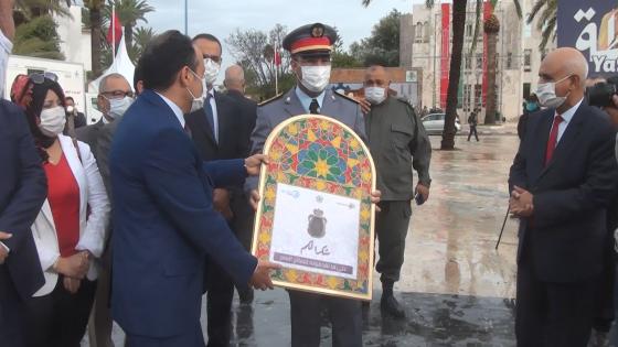 فيديو : واجهوا كورونا بحزم.. جمعية الأيادي البيضاء تكرم رجال سلطة بآسفي