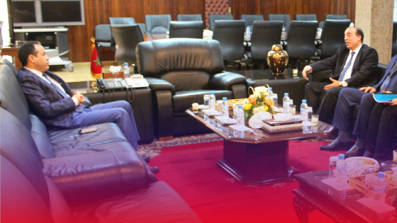 فيديو : الوزير عباية والعامل شينان يتدارسان مشكلة قصر البحر بآسفي وسبل انقاذه