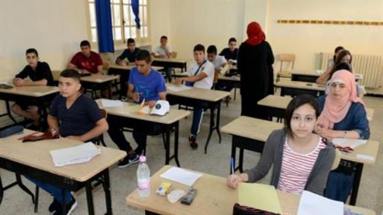 وزارة التعليم تنفي إشاعة “نجاح جميع التلميذات والتلاميذ”