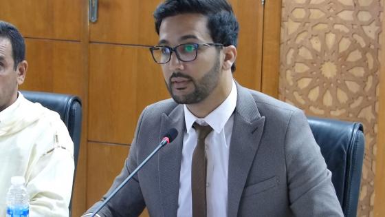 فيديو : بومهدي شاعل بسبب الفيضانات.. يجاوبك سفير ووزير وماتجاوبك وكالة الحوض المائي