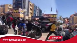 بالصوت والصورة: ها كيفاش داز شيفور كاميو صغير فوق عدد من التلاميذ والمواطنين بمراكش بشكل عمدي