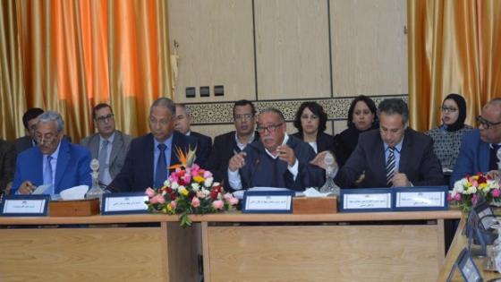 مجلس جهة مراكش آسفي يتدارس مشاريع 29 اتفاقية شراكة خلال الدورة العادية لشهر يوليوز