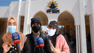 طلبة الكلية المتعددة التخصصات بآسفي ينتفضون ” تقهرنا بسير وأجي باش يعطونا الشواهد ديالنا”