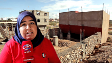 فيديو :جارتي كتقوى بشي فرعون ببلدية آسفي وباغا تردم الساس ديال الدار بالتراب وحدو