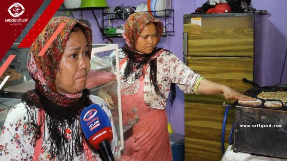 مايا… مهاجرة من دولة النيبال جات لآسفي وها كيفاش ولات كتبيع السندويتشات وكتحظى باحترام وتقدير ناس آسفي