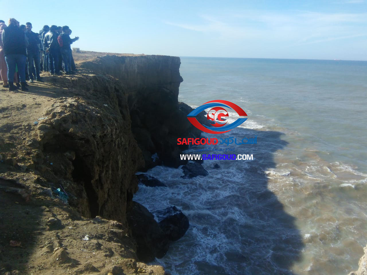 عاجل : انتحار طالبة رمت بنفسها وسط أمواج كورنيش أموني بآسفي…شكون هي، وأشنو وقع؟