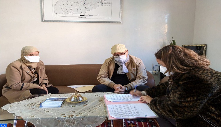 التوقيع على اتفاقية شراكة بين المديرية الجهوية للصحة لجهة مراكش آسفي وجمعية أخصائي أمراض الرئة بالقطاع الخاص بالجهة