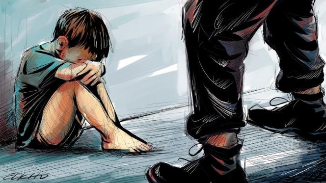 اعتقال مستشار بجماعة ايغود متهم باغتصاب ابنه الذي لم يتجاوز 7 سنوات من عمره