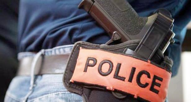 الجديدة.. بوليسي يستخدم سلاحه الوظيفي لتوقيف شخص هدد سلامة المواطنين