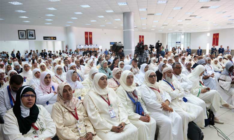 حج 1443 .. الفوج الأول من الحجاج المغاربة يتوجه إلى الديار المقدسة لأداء مناسك الحج