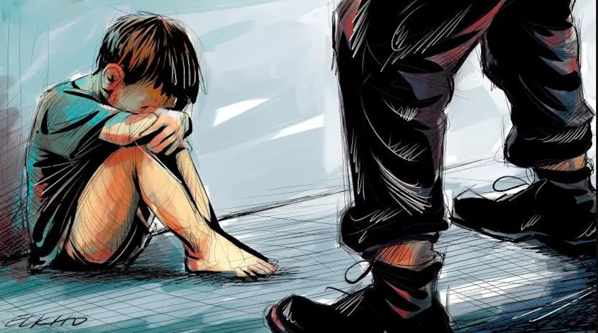 8 سنوات سجنا نافذا في حق كولونيل متقاعد توبع باغتصاب حفيده ذي الأربع سنوات وابنه تشبث بمتابعته ورفض التنازل لوالده