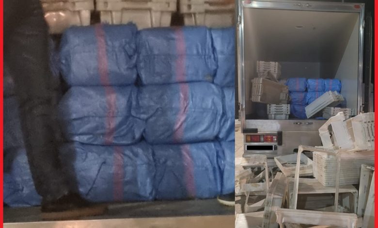 ميناء العرائش.. تفاصيل حجز طنين من الحشيش وضبط زورق مطاطي