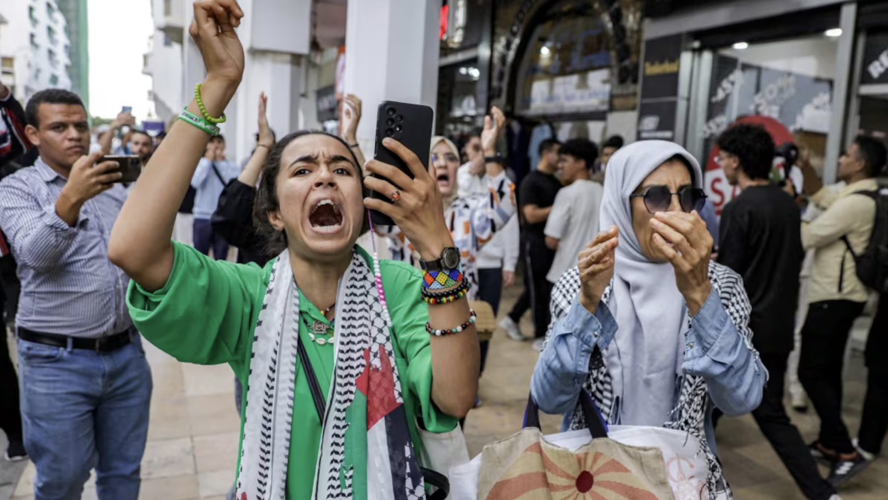 بلاغ لوكيل الملك:توقيف شخص لنشره صور وفيديوهات للاحتجاجات ببعض الدول الأجنبية ودمجها مع مظاهر للاحتجاج داخل التراب الوطني