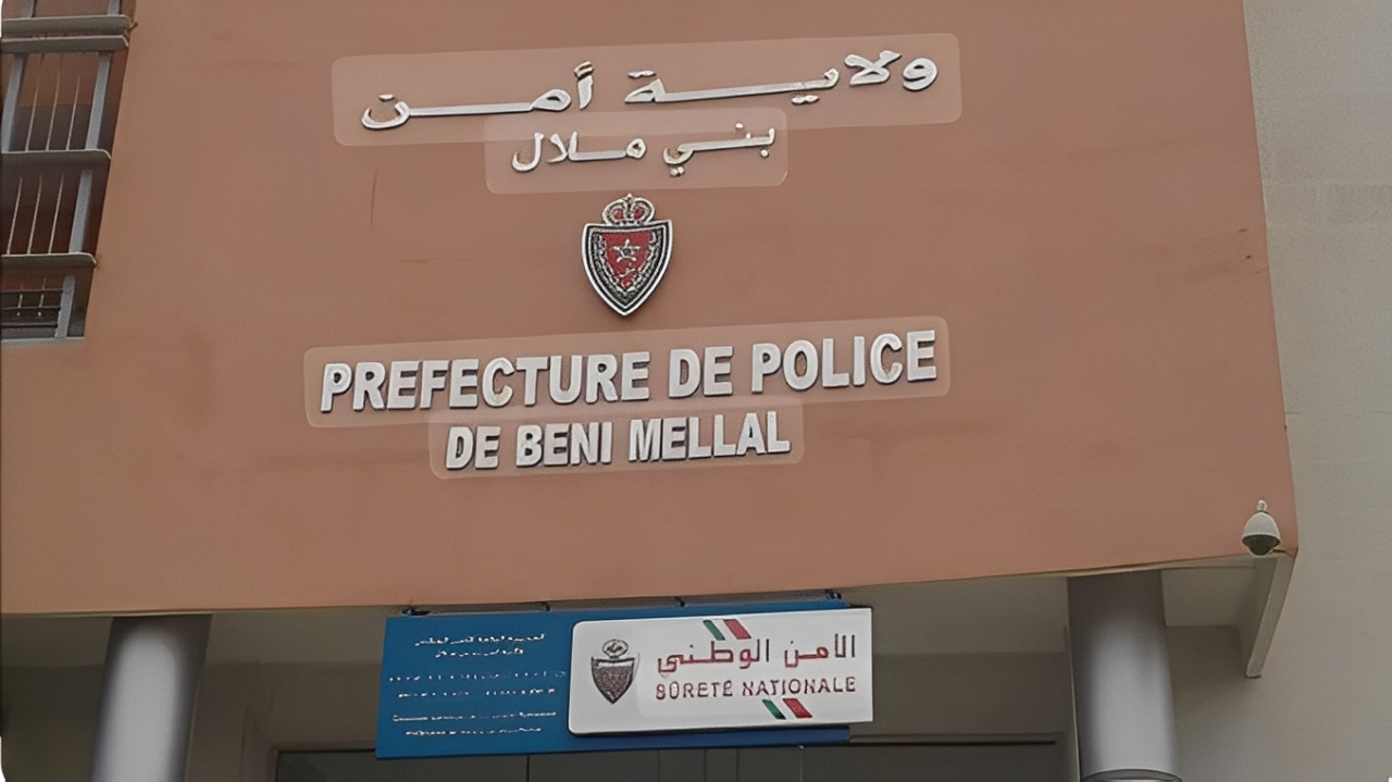 قضية ابتزاز ورشوة.. توقيف عنصري أمن في بني ملال أحدهما ضابط شرطة