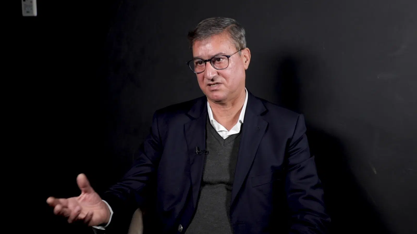 يونس مجاهد ينسحب من من النقابة الوطنية للصحافة المغربية وينتقد “العبث” والخروقات القانونية